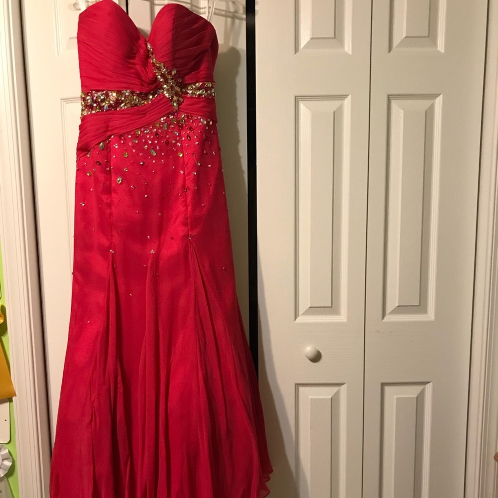 Tiffany Designs Prom/Formal Dress